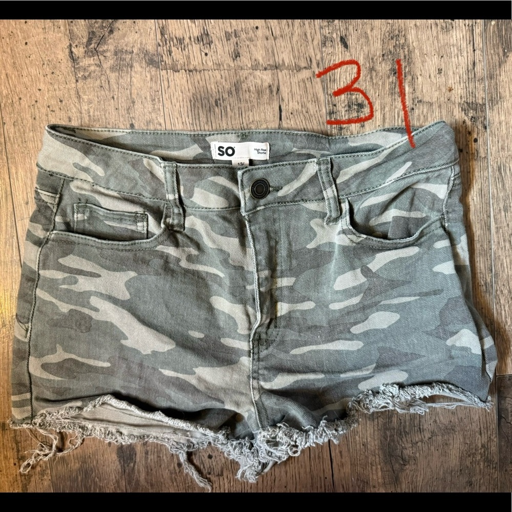 Camo jean shorts
